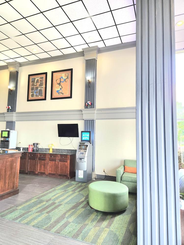Americas Best Value Inn & Suites Phenix City — hotel in Phenix City