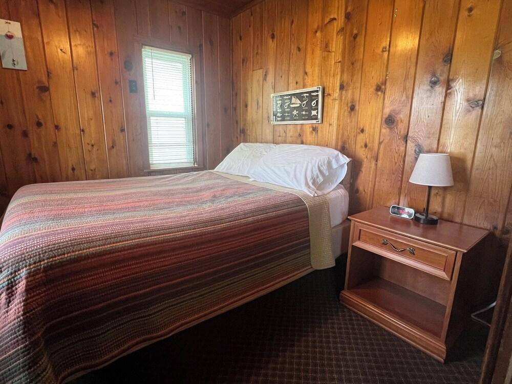 Pleasant Valley Resort photo 41