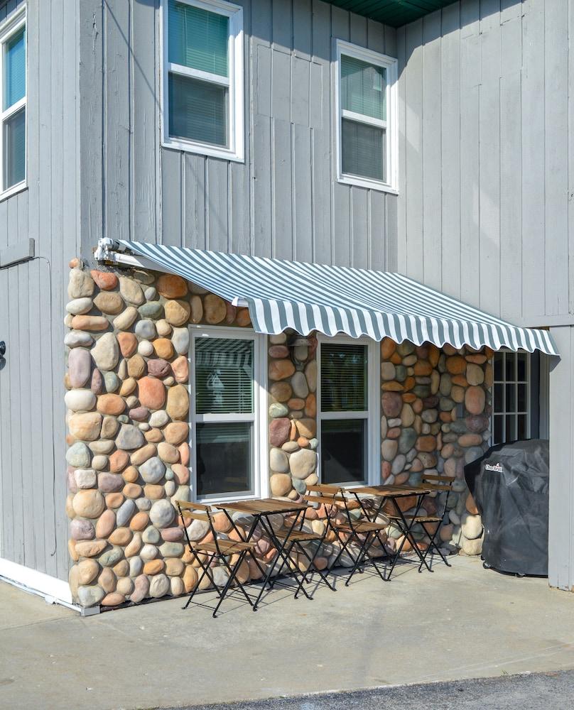 Coastal Suites Resort photo 31