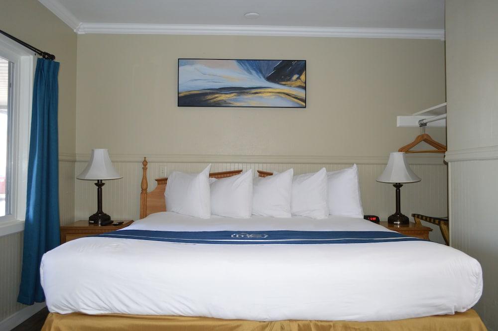 Studio 9 Fort Bragg, LLC. photo 21