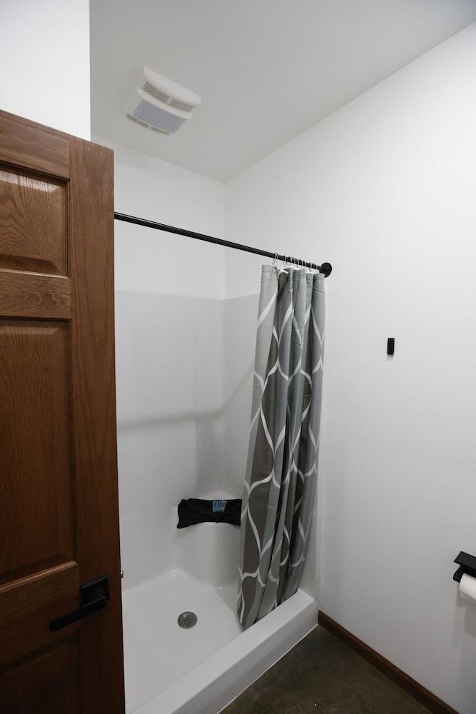 Bears Den Motel photo 7