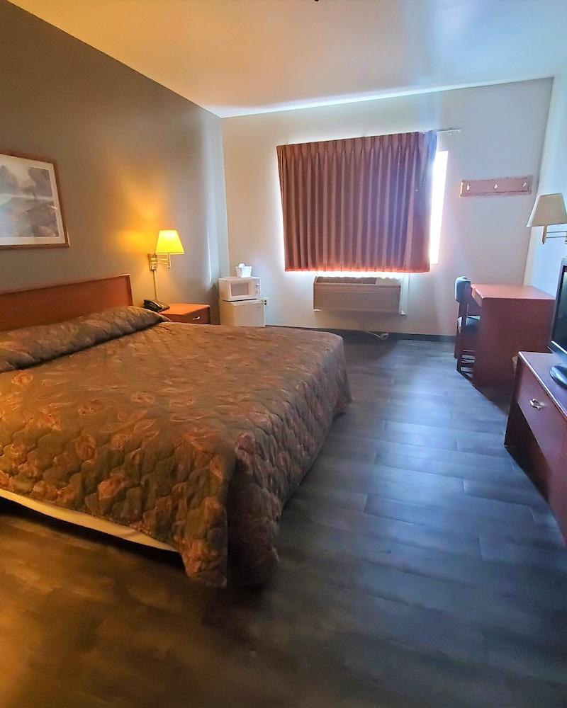 Quality Inn & Suites Pinedale photo 30