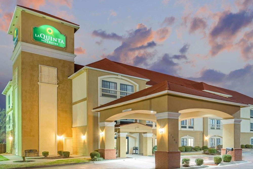 La Quinta Inn & Suites by Wyndham Oklahoma City -Yukon — hotel in Yukon