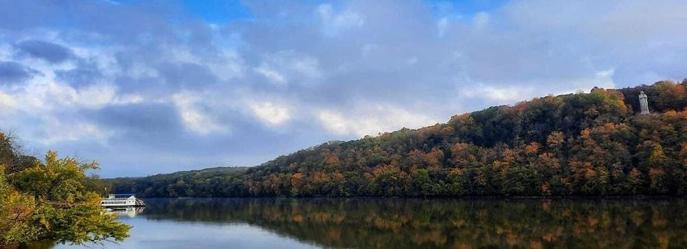 Paddle Wheel Inn photo 42