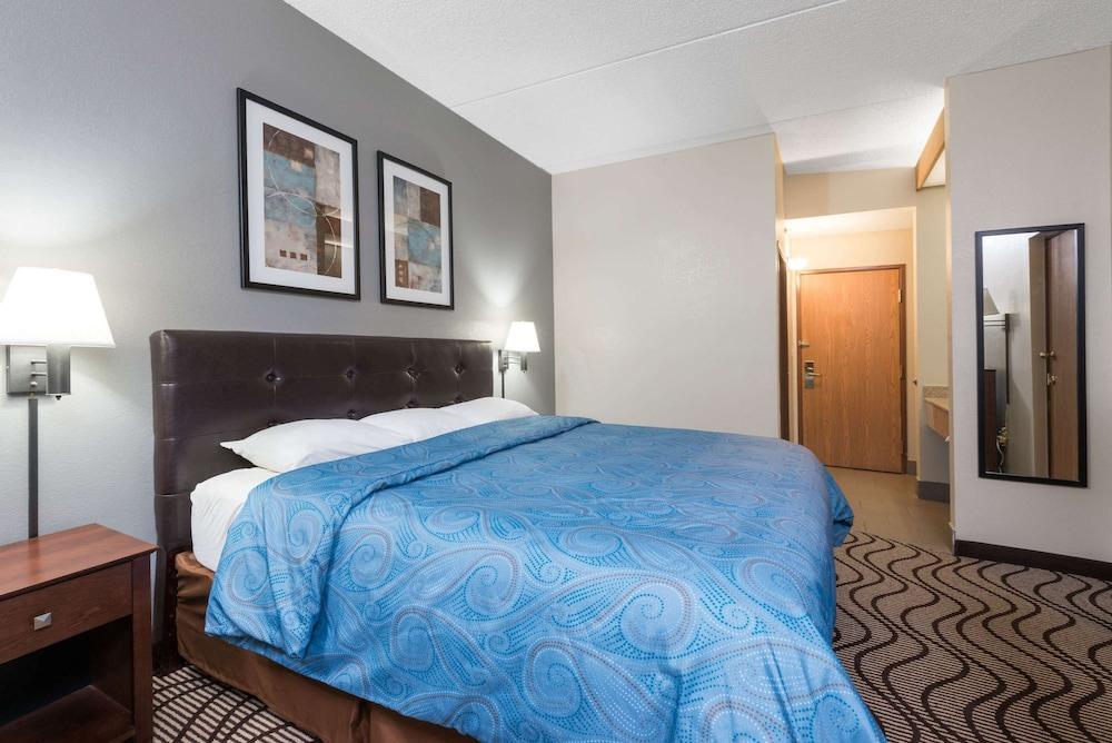 Super 8 by Wyndham Mars/Cranberry/Pittsburgh Area photo 4