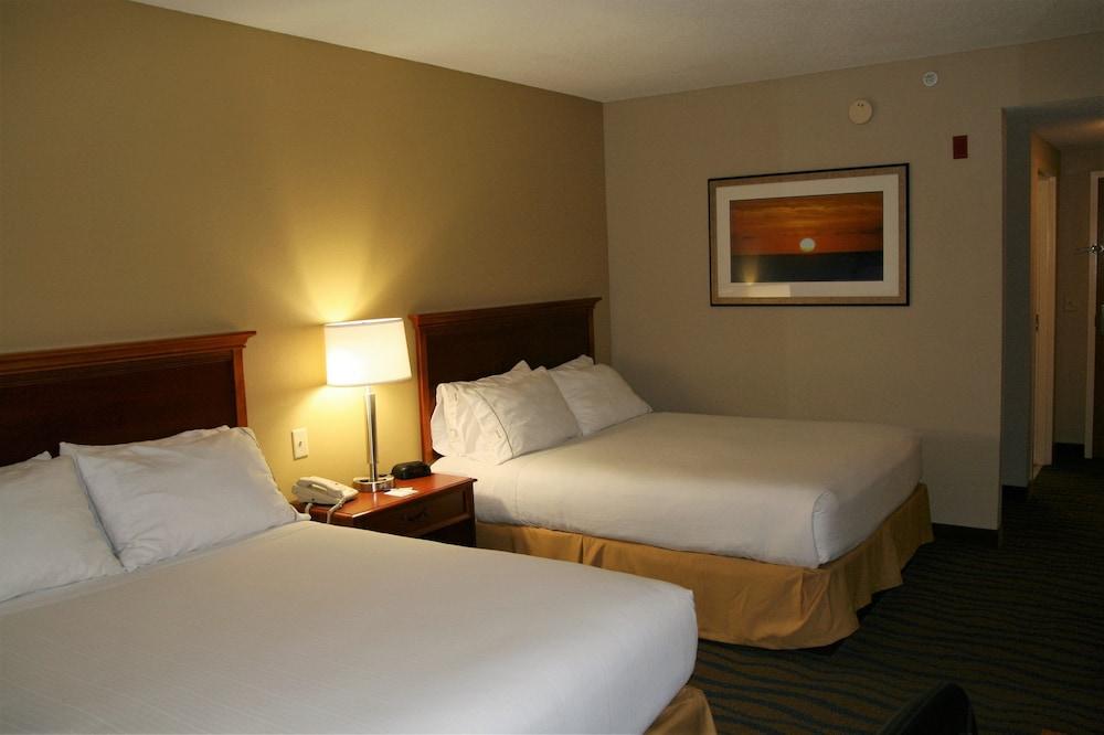 Holiday Inn Express Hotel & Suites Brooksville West by IHG photo 4