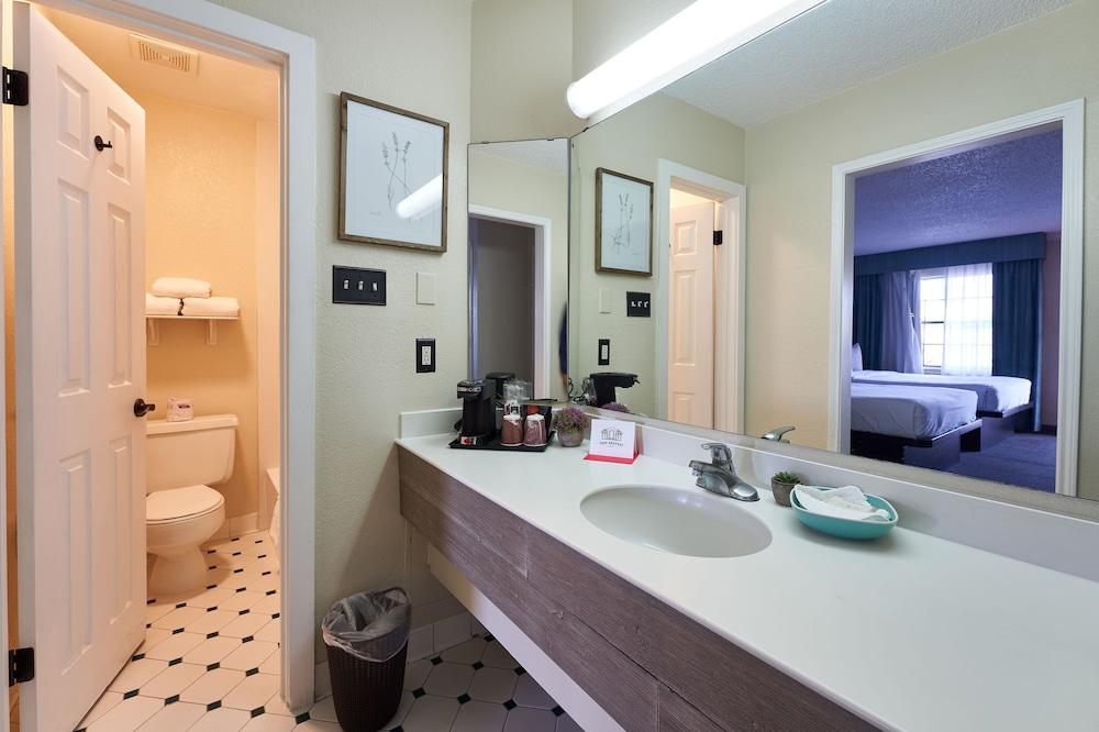 San Mateo Inn photo 22
