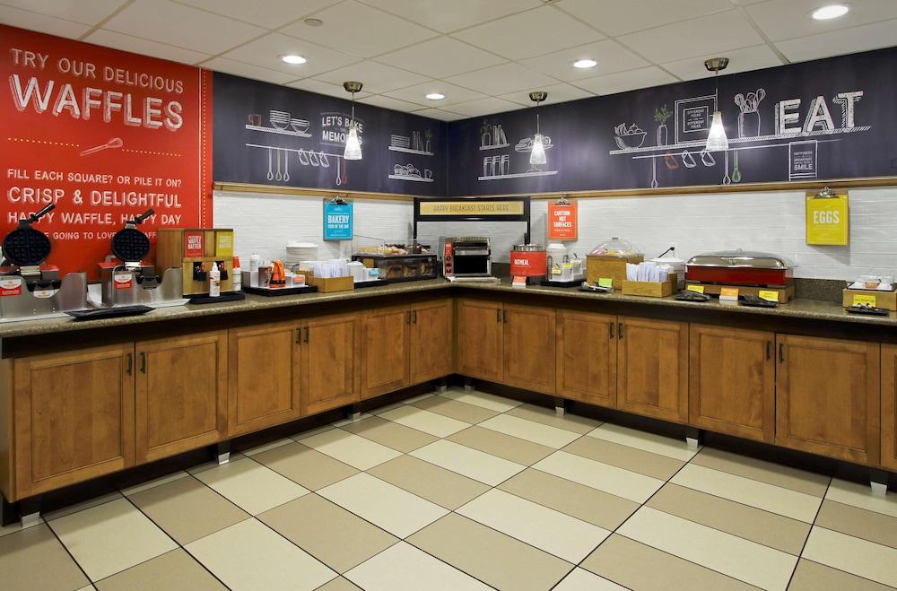 Hampton Inn Hagerstown-I-81 photo 40