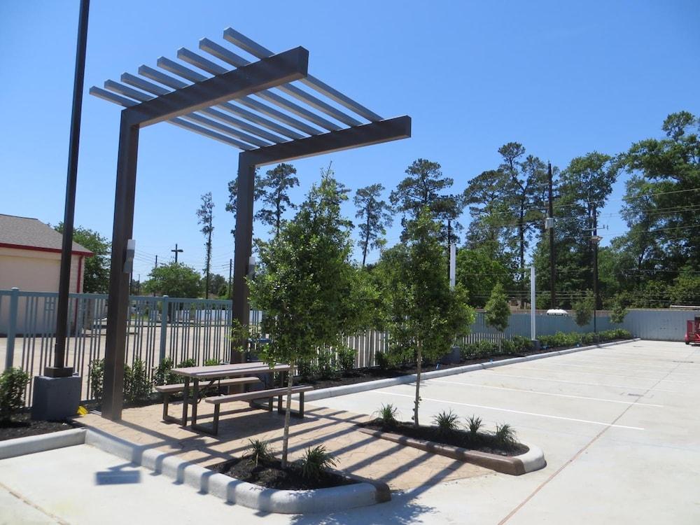 Hotel Blue - Woodlands photo 14