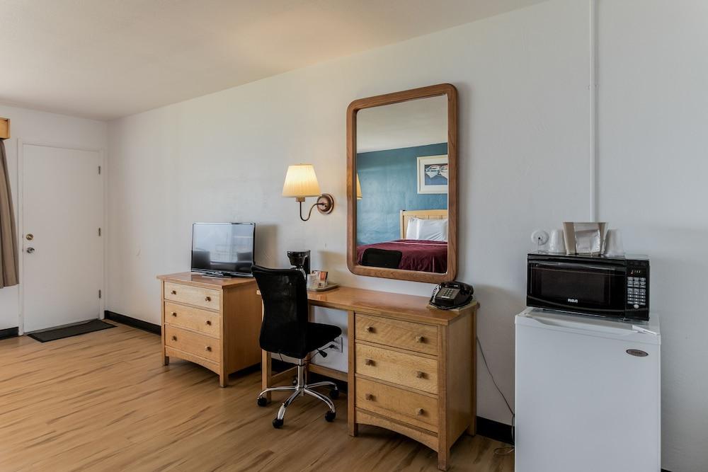 Skylark Shores Resort photo 4