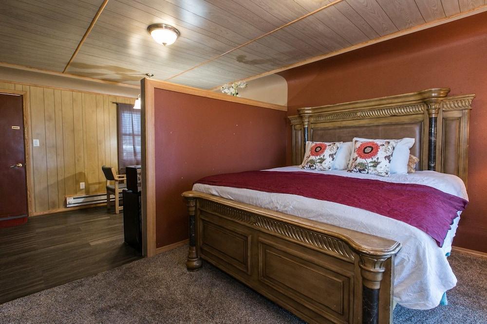 The Wisconsin Wood Inn photo 2