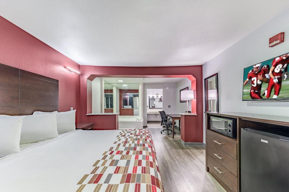 Red Roof Inn Dallas - Mesquite/ Fair Park NE photo 25