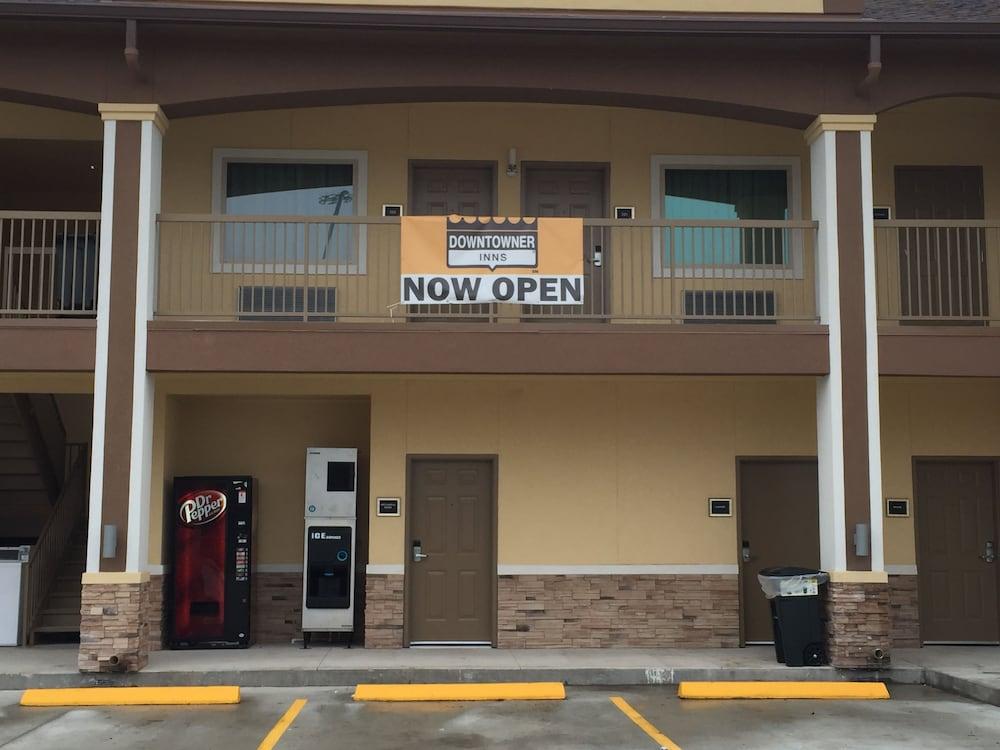 Downtowner Inns photo 37