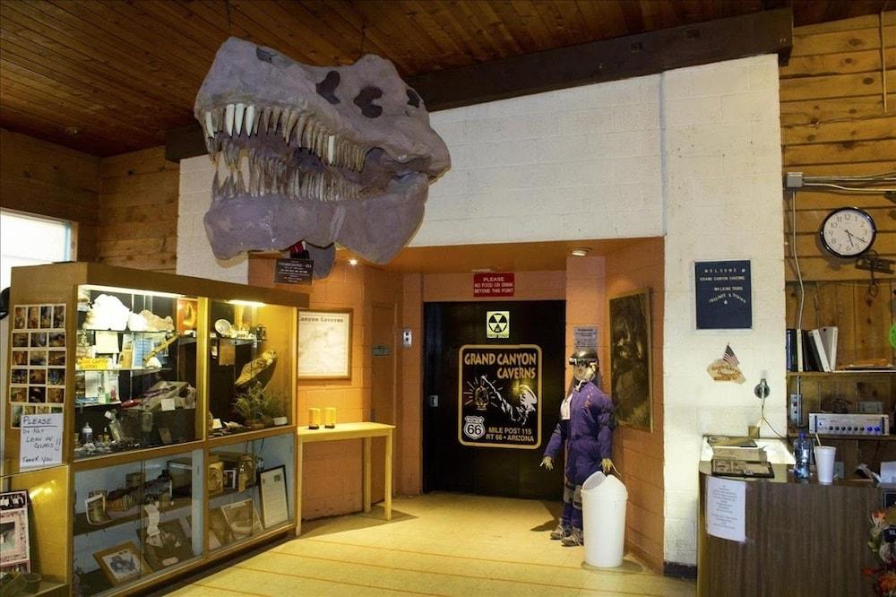 Grand Canyon Caverns Inn photo 2