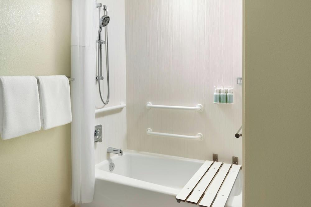 Courtyard Marriott Victorville photo 29