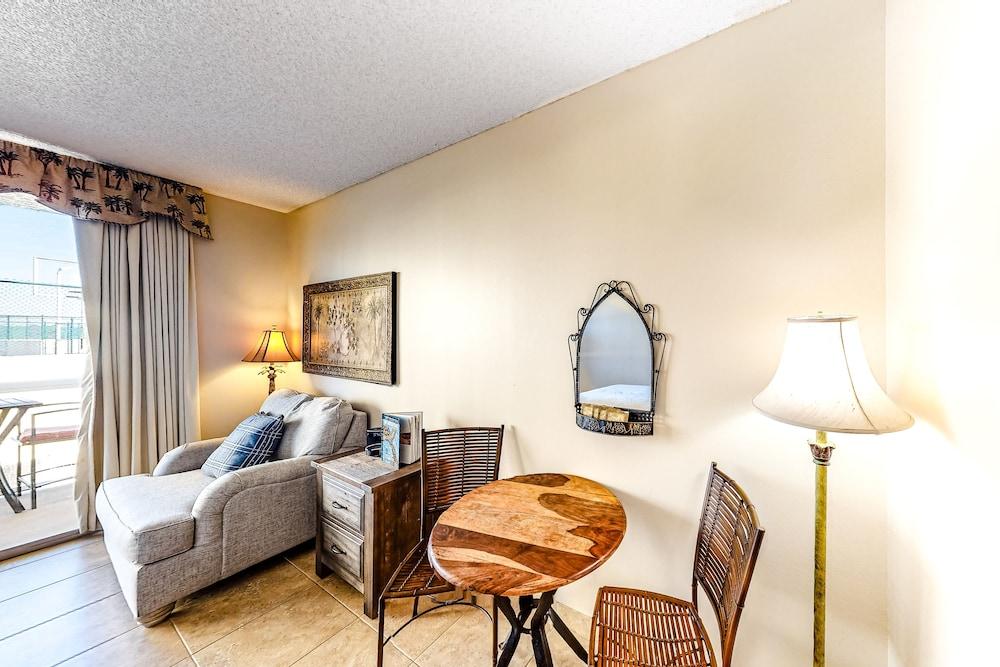 Surfside Resort photo 19