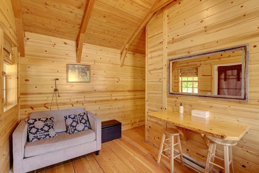 Rustic Ridge Cabins, Charming Retreat (3 Options!) photo 16
