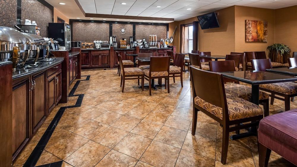 Best Western Plus Midwest Inn & Suites photo 16