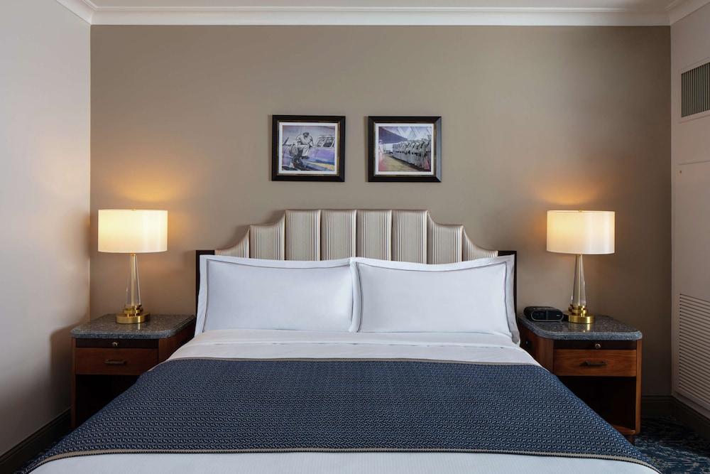Higgins Hotel, Official Hotel of The National WWII Museum, Curio Collection by Hilton photo 27