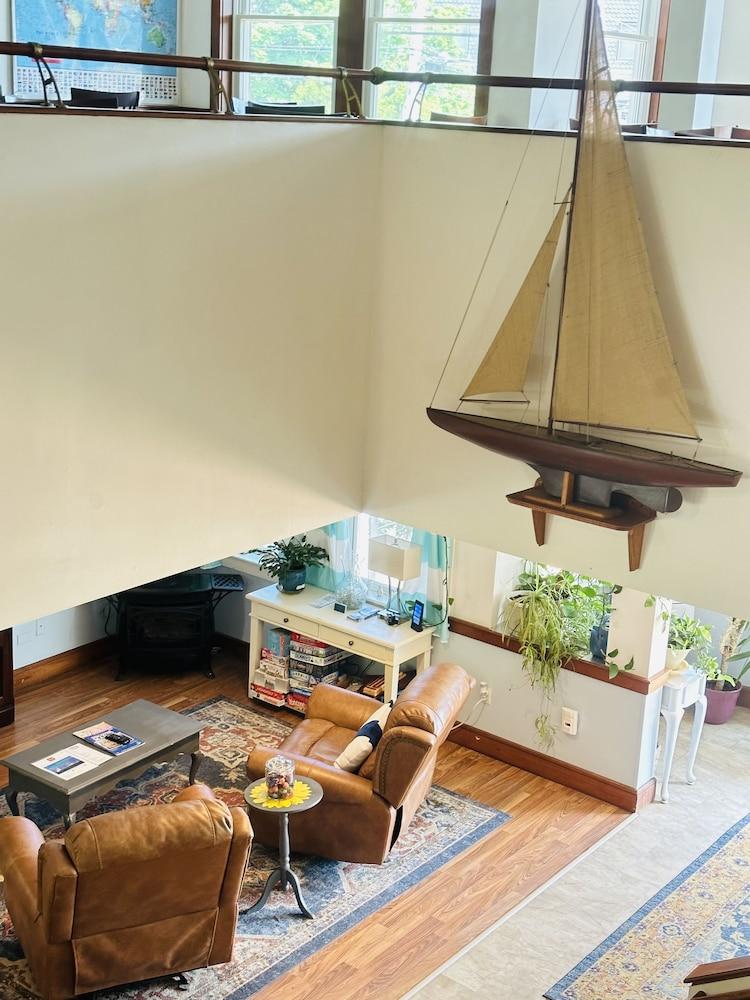Camden Riverhouse Hotel photo 3