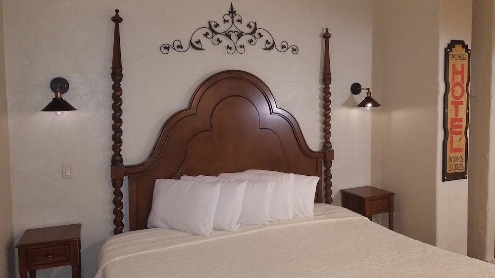 Palace Hotel photo 2