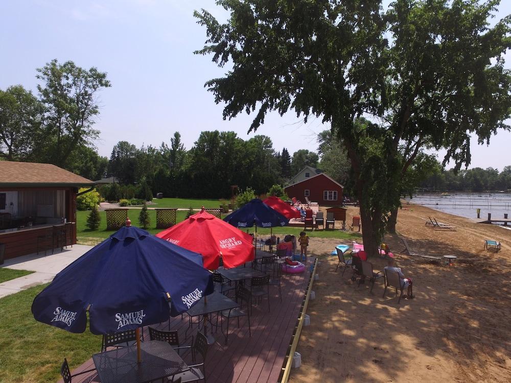 Appeldoorn's Sunset Bay Resort photo 28