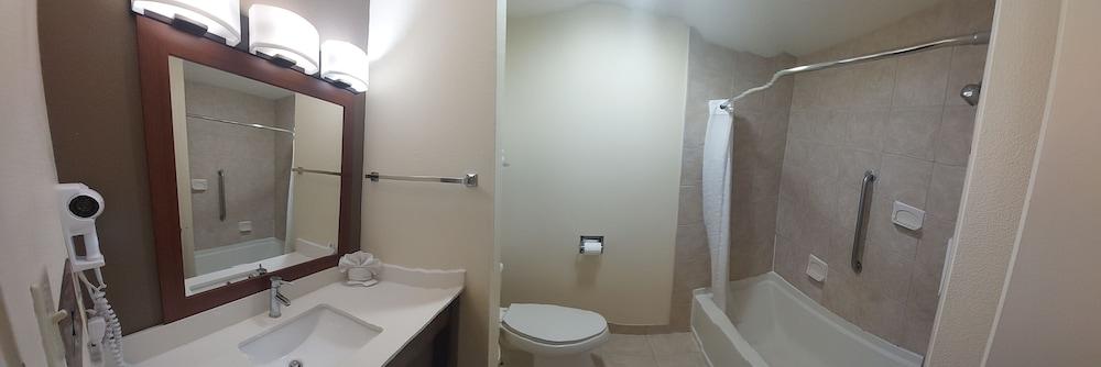 Sonesta Essential Hotels Overland Park photo 13
