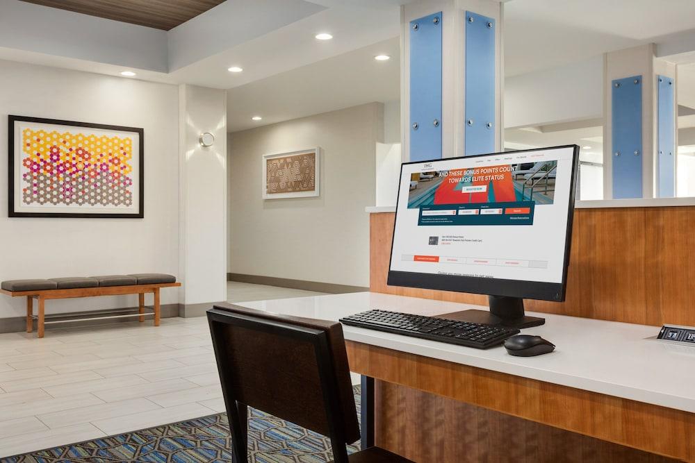 Holiday Inn Express Hotel & Suites Merced by IHG photo 19