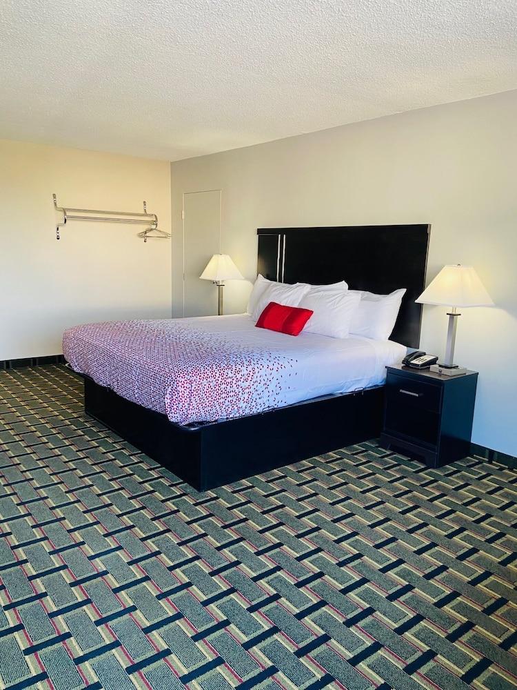 Econo Lodge Clemson - University Area photo 17