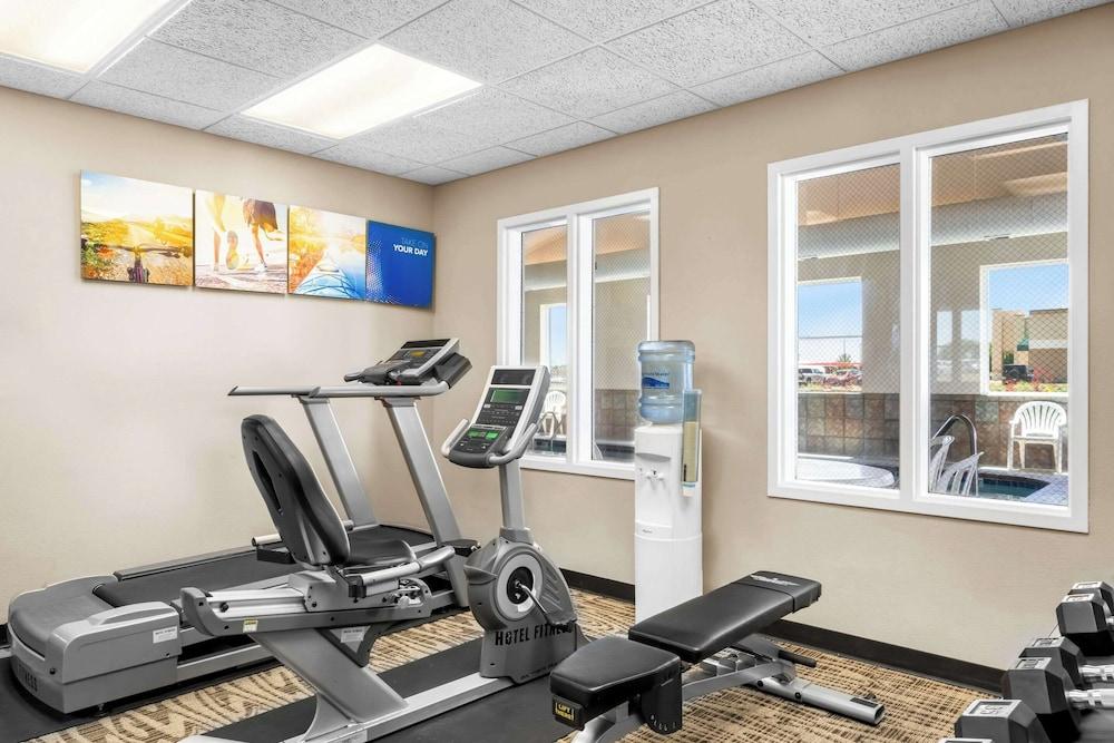 Comfort Inn & Suites Riverton photo 37