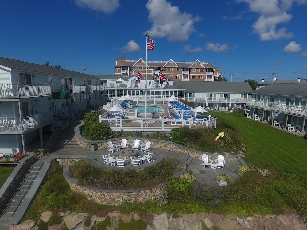 Anchor In Distinctive Waterfront Lodging photo 15