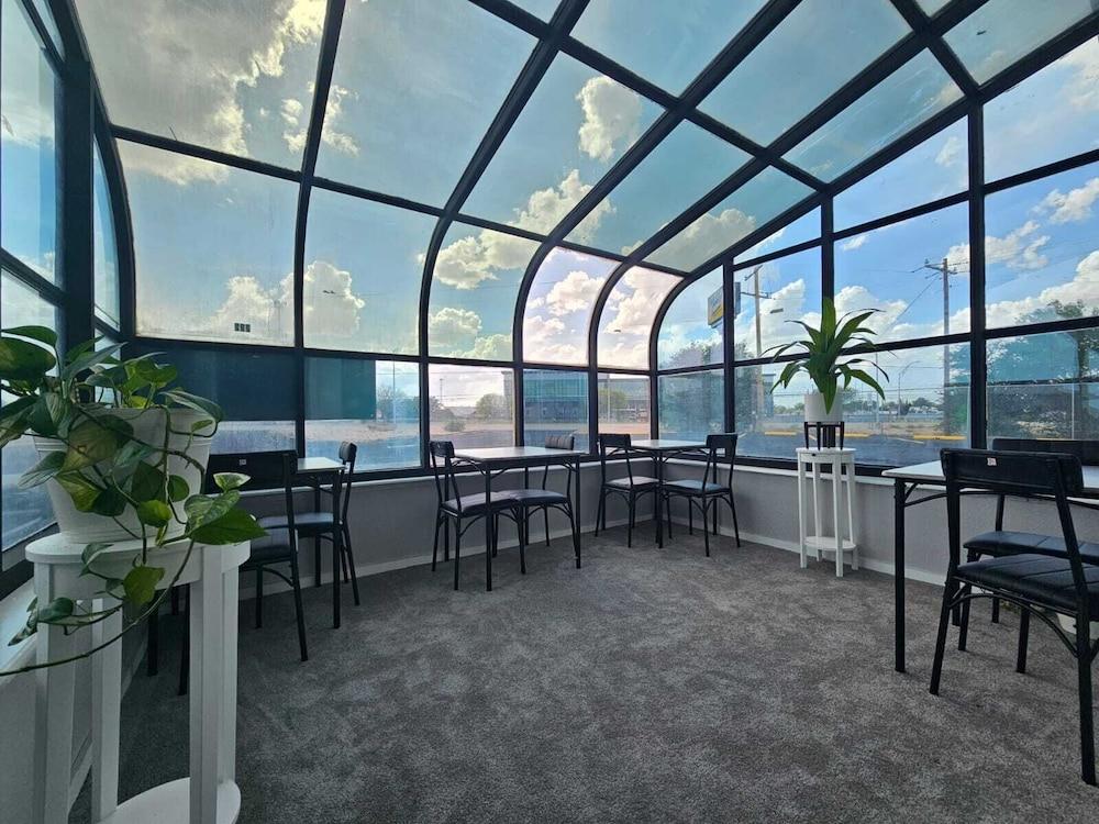 Hotel Simply Stay photo 5