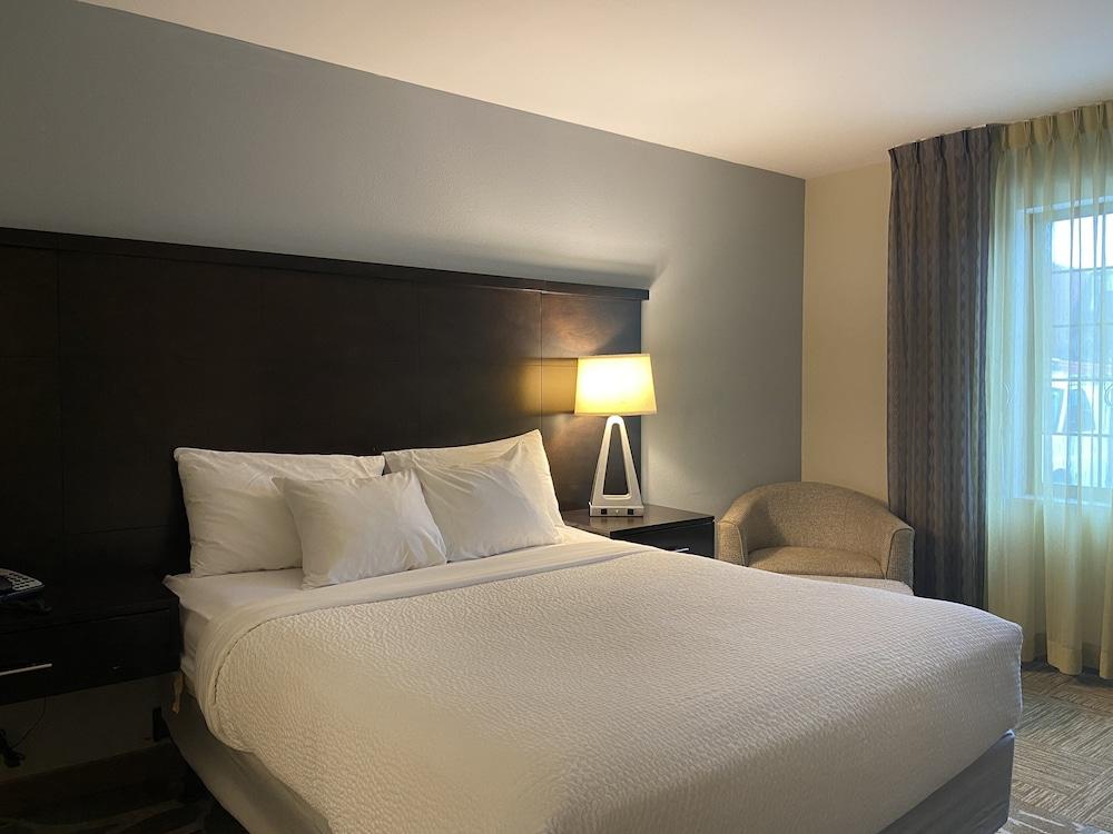 Staybridge Suites Liverpool Syra by IHG photo 15