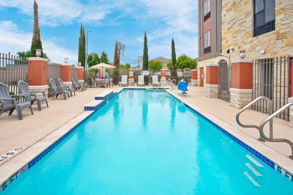 Holiday Inn Express & Suites Houston West - Katy by IHG photo 12
