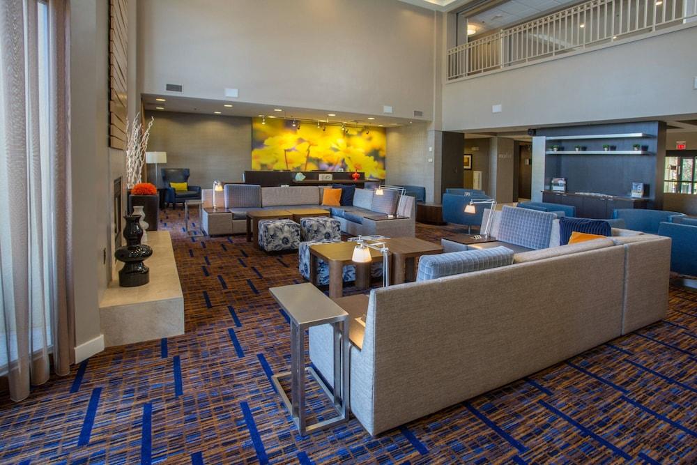 Courtyard by Marriott Raynham photo 3