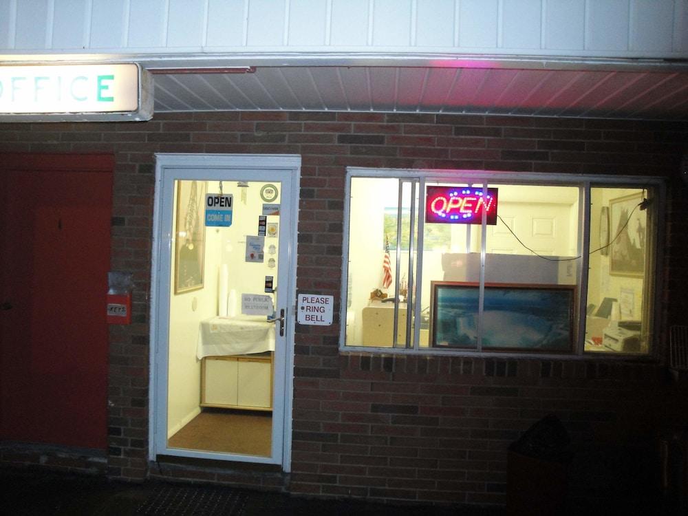 Budget Motel photo 2