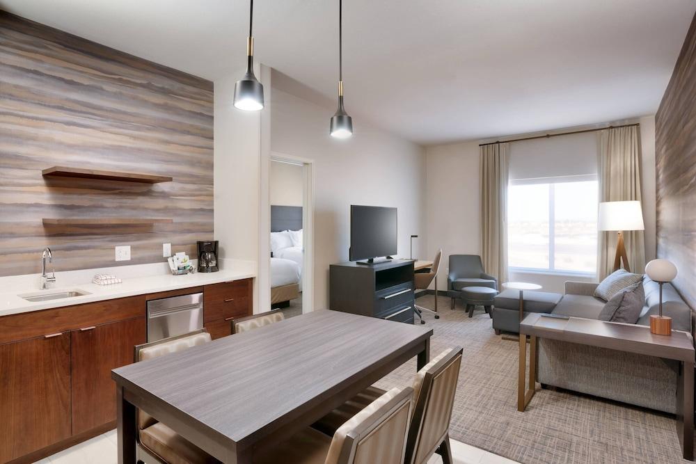 Residence Inn by Marriott Phoenix West/Avondale photo 17