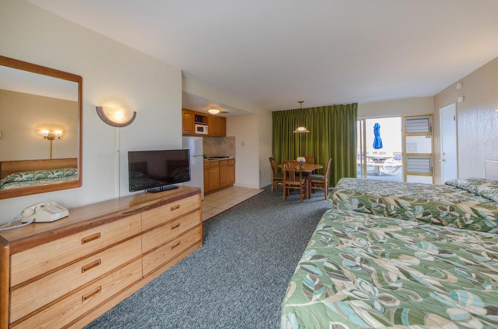 Attache Motel photo 15