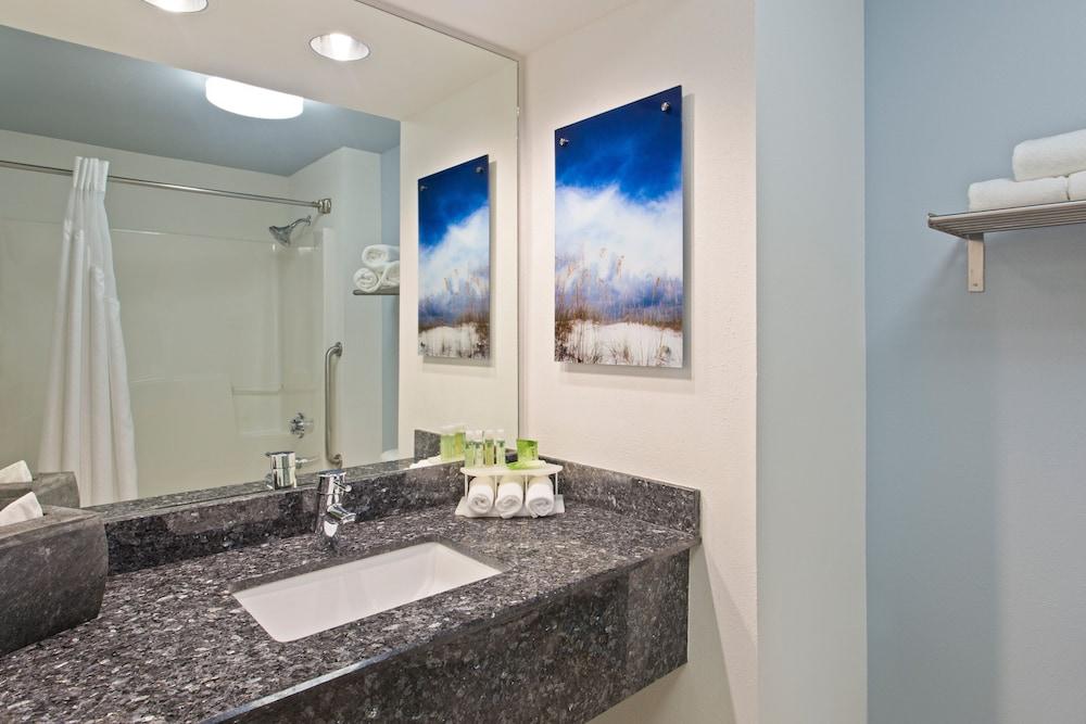 Holiday Inn Express Hotel & Suites Clearwater North-Dunedin by IHG photo 31