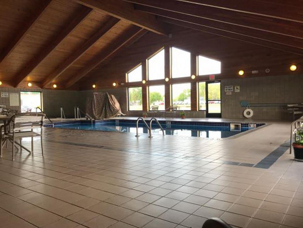FairBridge Inn & Suites in Thorp, WI photo 23