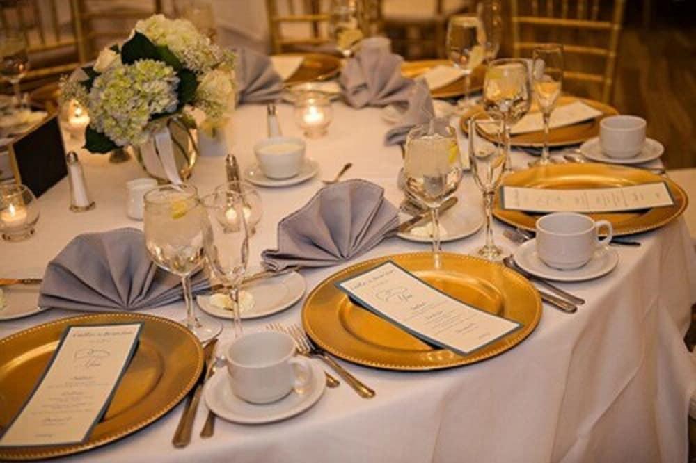 I Hotel And Illinois Conference Center photo 31