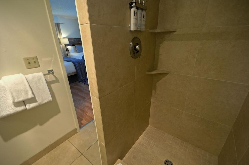 Tahoe Vistana Inn photo 95