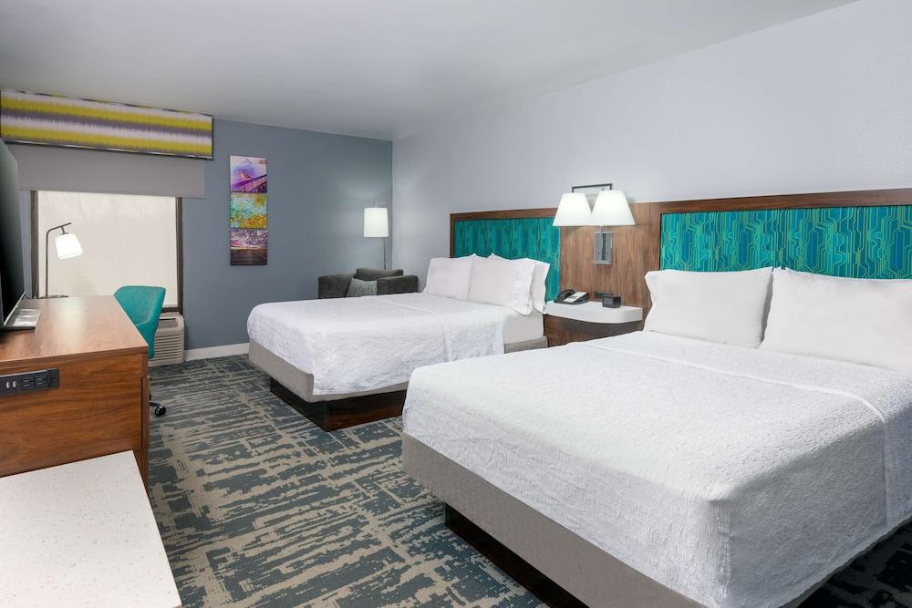 Hampton Inn Salisbury photo 9