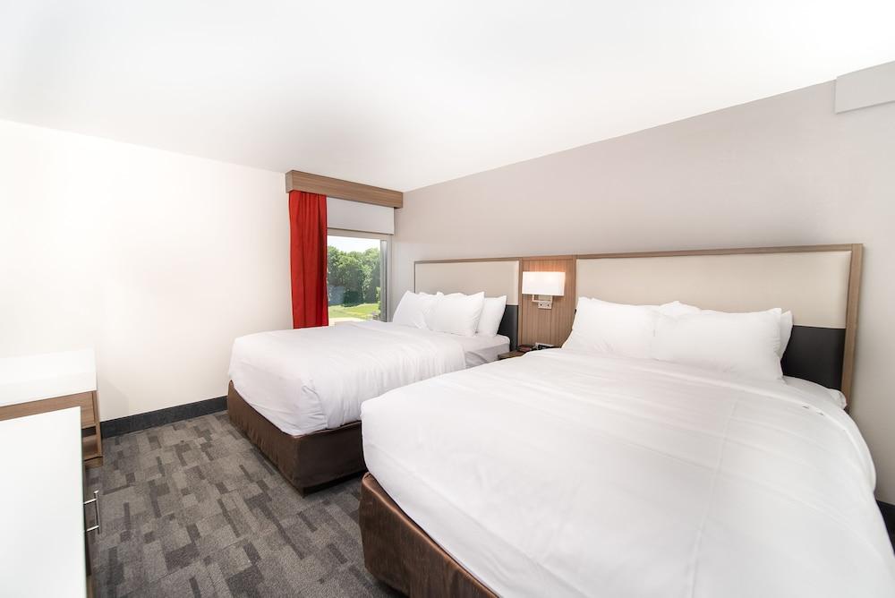 Comfort Inn & Suites Wyomissing/Reading photo 22