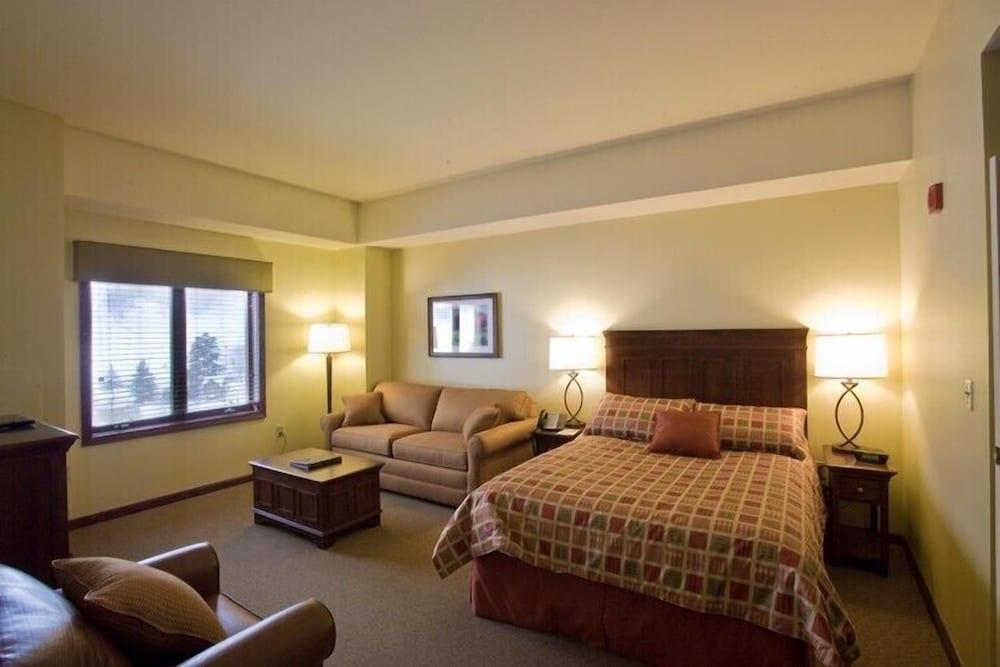 The Tamarack Club photo 3