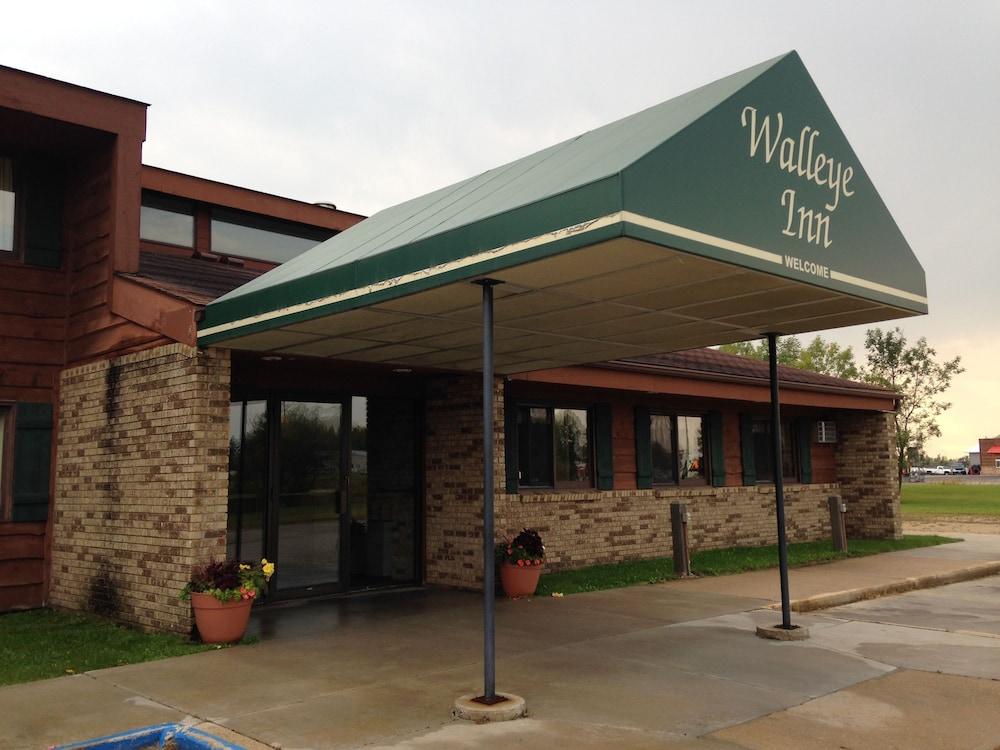 River Bend's Walleye Inn — hotel in Baudette