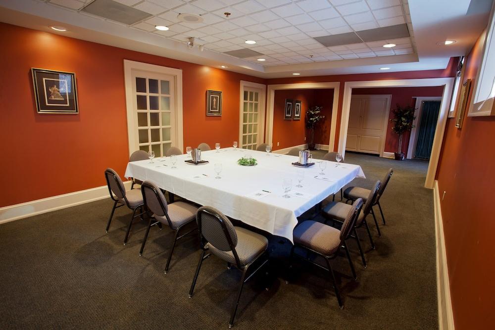 Bertram Inn at Glenmoor photo 24
