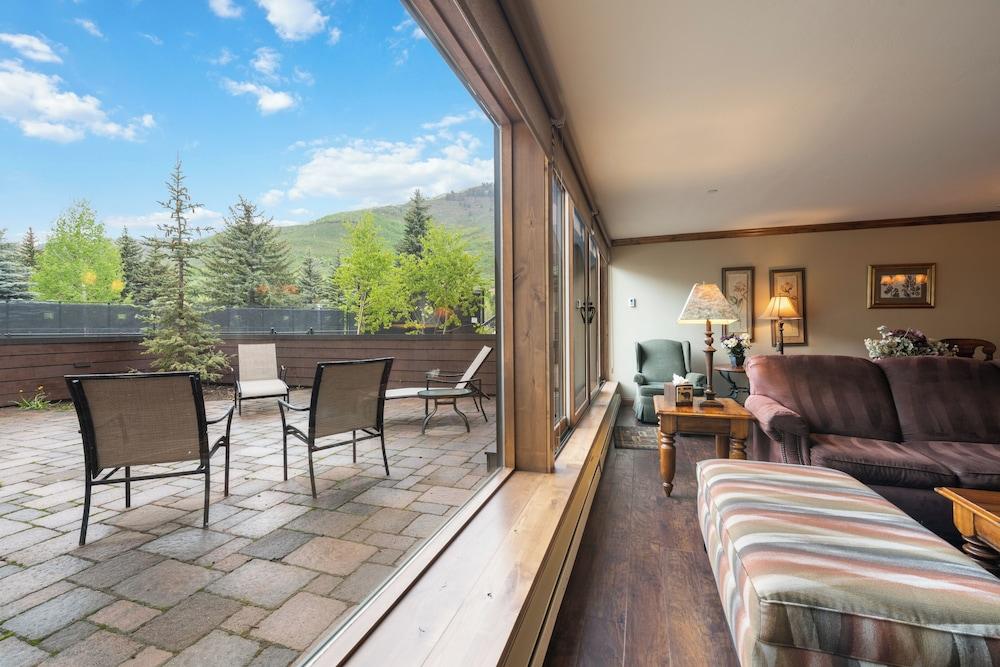 The Vail Spa Condominiums photo 37