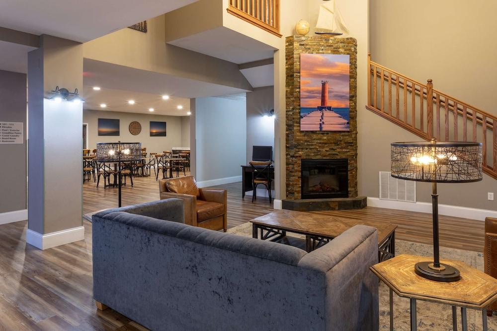 Grandstay Residential Suites Hotel - Sheboygan photo 17
