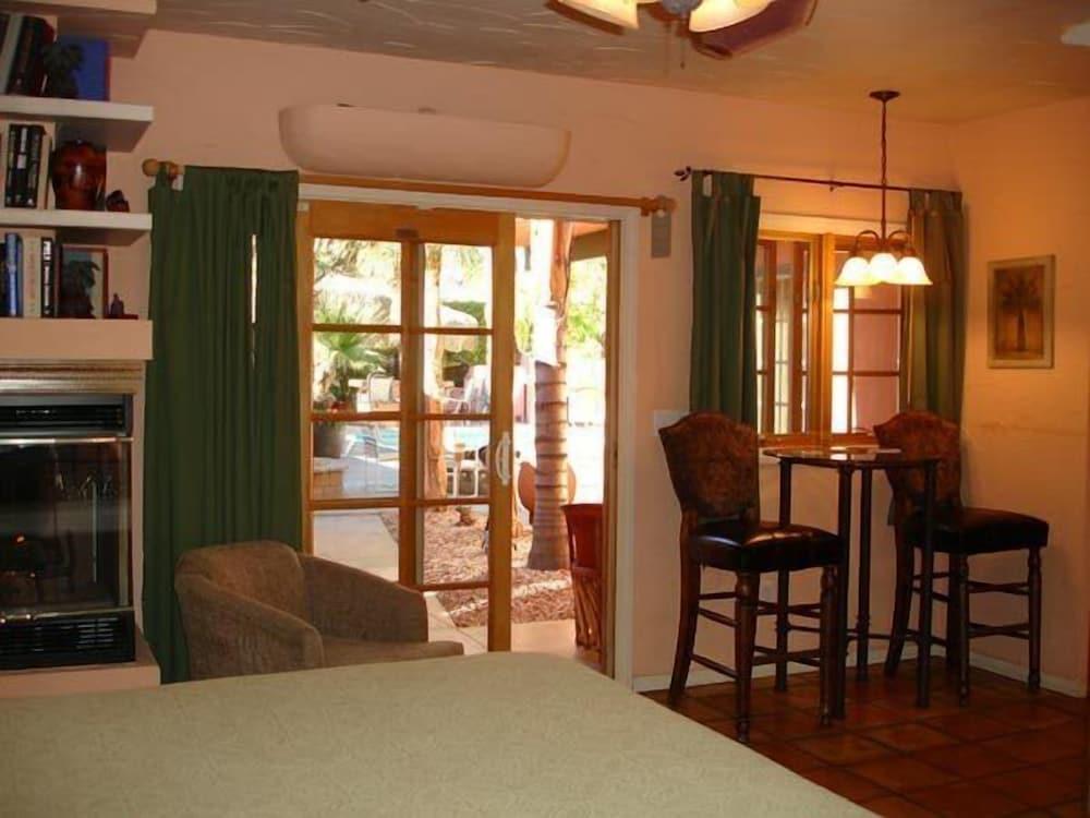 Coyote Inn photo 23